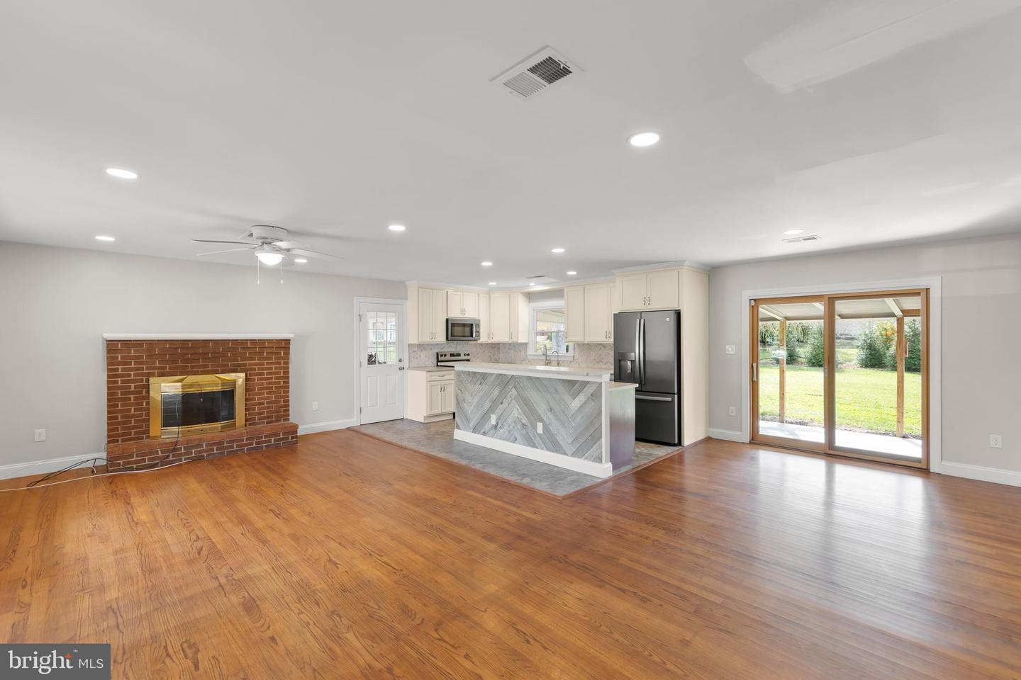 204 LAUREL HILL DR, STEPHENS CITY, Virginia 22655, 3 Bedrooms Bedrooms, ,3 BathroomsBathrooms,Residential,For sale,204 LAUREL HILL DR,VAFV2036302 MLS # VAFV2036302 204 LAUREL HILL DR, STEPHENS CITY, Virginia 22655, 3 Bedrooms Bedrooms, ,3 BathroomsBathrooms,Residential,For sale,204 LAUREL HILL DR,VAFV2036302 MLS # VAFV2036302