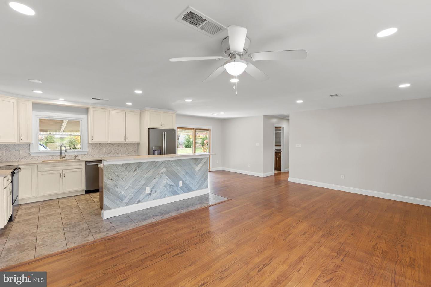 204 LAUREL HILL DR, STEPHENS CITY, Virginia 22655, 3 Bedrooms Bedrooms, ,3 BathroomsBathrooms,Residential,For sale,204 LAUREL HILL DR,VAFV2036302 MLS # VAFV2036302 204 LAUREL HILL DR, STEPHENS CITY, Virginia 22655, 3 Bedrooms Bedrooms, ,3 BathroomsBathrooms,Residential,For sale,204 LAUREL HILL DR,VAFV2036302 MLS # VAFV2036302