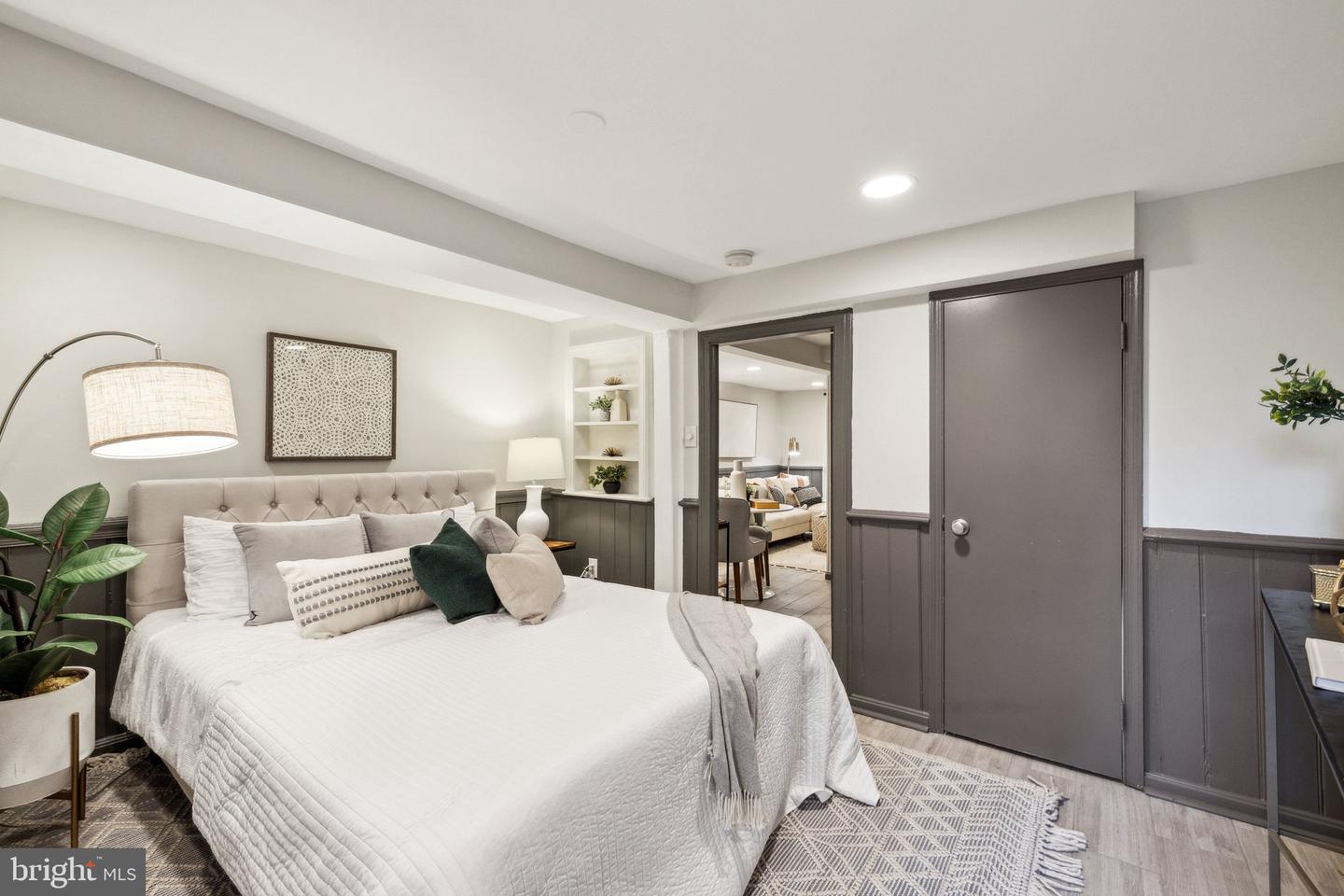 659 MARYLAND AVE NE, WASHINGTON, District Of Columbia 20002, 4 Bedrooms Bedrooms, ,3 BathroomsBathrooms,Residential,For sale,659 MARYLAND AVE NE,DCDC2220282 MLS # DCDC2220282 659 MARYLAND AVE NE, WASHINGTON, District Of Columbia 20002, 4 Bedrooms Bedrooms, ,3 BathroomsBathrooms,Residential,For sale,659 MARYLAND AVE NE,DCDC2220282 MLS # DCDC2220282