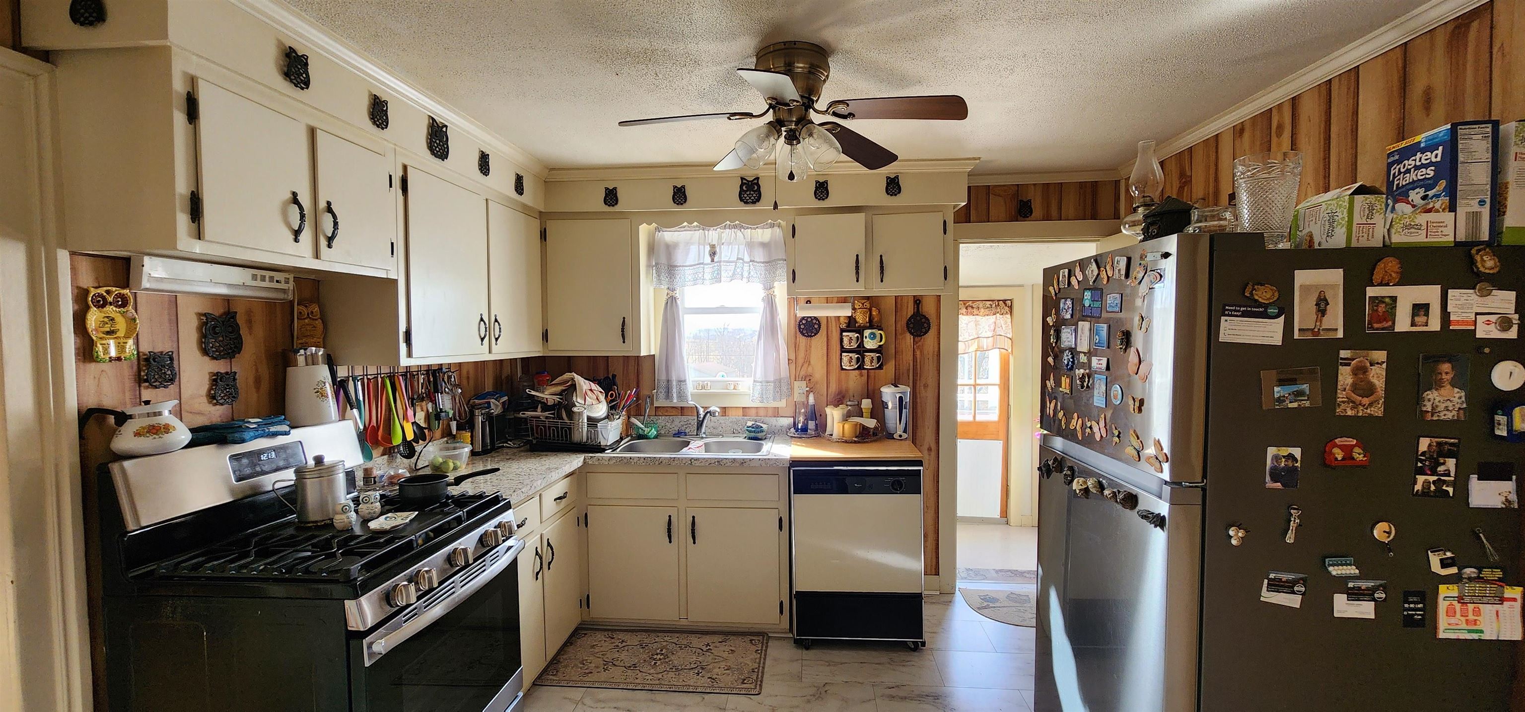 1546 PARKERSBURG TPKE, SWOOPE, Virginia 24479, 3 Bedrooms Bedrooms, ,2 BathroomsBathrooms,Residential,1546 PARKERSBURG TPKE,670753 MLS # 670753 1546 PARKERSBURG TPKE, SWOOPE, Virginia 24479, 3 Bedrooms Bedrooms, ,2 BathroomsBathrooms,Residential,1546 PARKERSBURG TPKE,670753 MLS # 670753