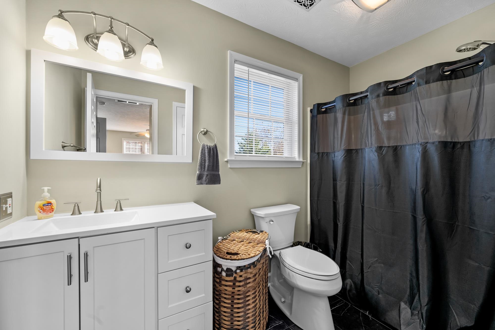 623 BULL RUN, STAUNTON, Virginia 24401, 3 Bedrooms Bedrooms, ,2 BathroomsBathrooms,Residential,623 BULL RUN,670759 MLS # 670759 623 BULL RUN, STAUNTON, Virginia 24401, 3 Bedrooms Bedrooms, ,2 BathroomsBathrooms,Residential,623 BULL RUN,670759 MLS # 670759