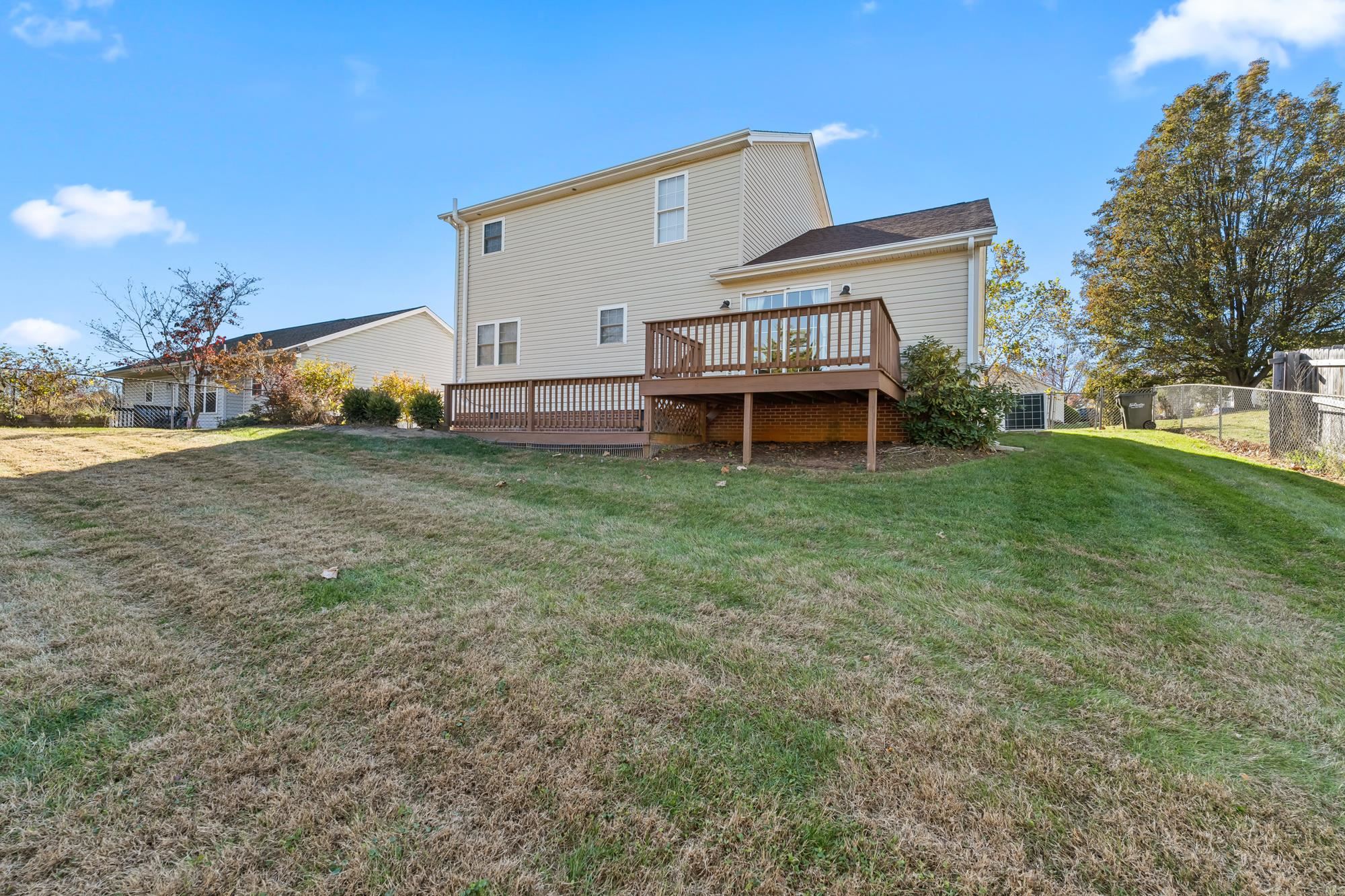 623 BULL RUN, STAUNTON, Virginia 24401, 3 Bedrooms Bedrooms, ,2 BathroomsBathrooms,Residential,623 BULL RUN,670759 MLS # 670759 623 BULL RUN, STAUNTON, Virginia 24401, 3 Bedrooms Bedrooms, ,2 BathroomsBathrooms,Residential,623 BULL RUN,670759 MLS # 670759