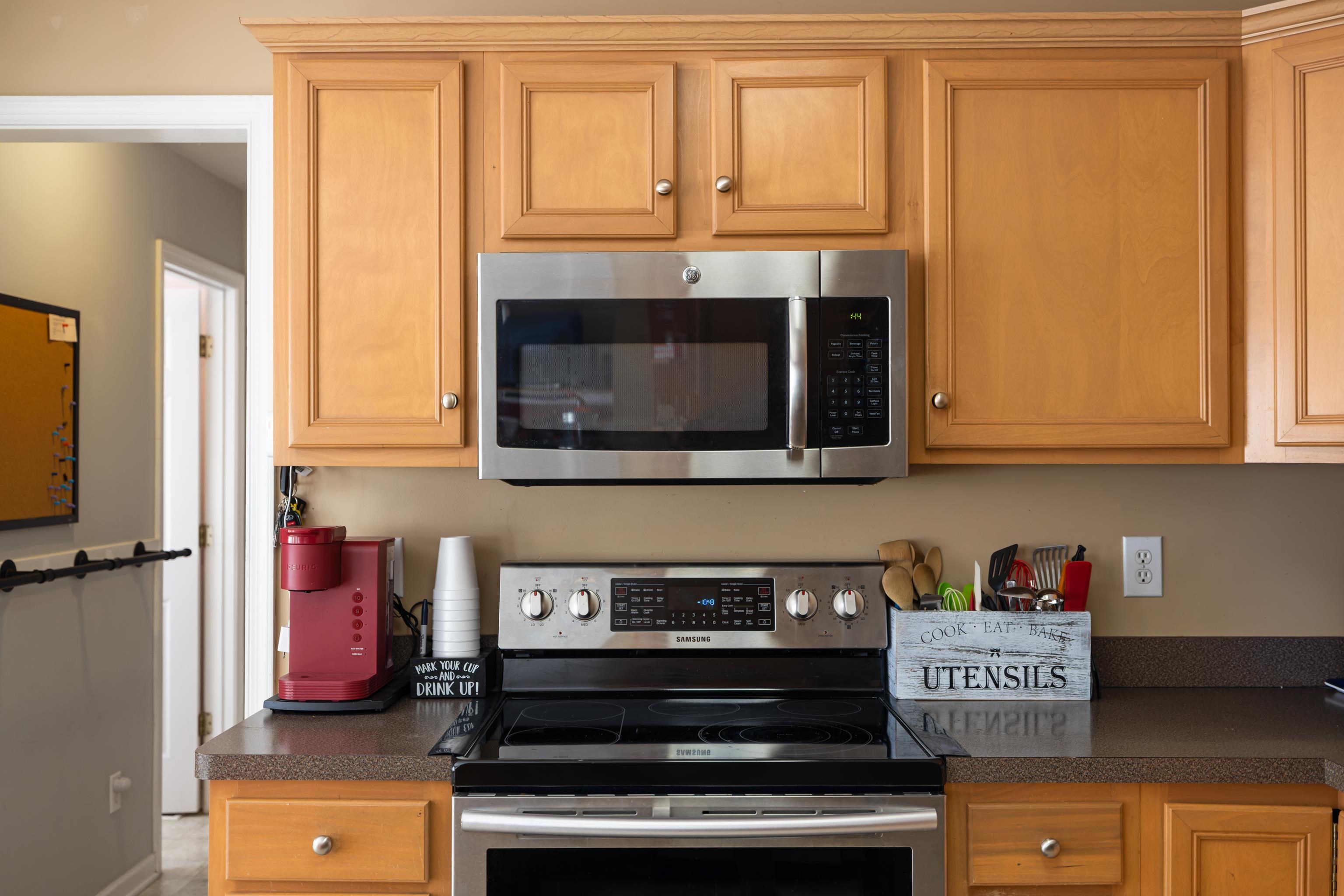 22 BEATRICE CT, FISHERSVILLE, Virginia 22939, 5 Bedrooms Bedrooms, ,3 BathroomsBathrooms,Residential,22 BEATRICE CT,670760 MLS # 670760 22 BEATRICE CT, FISHERSVILLE, Virginia 22939, 5 Bedrooms Bedrooms, ,3 BathroomsBathrooms,Residential,22 BEATRICE CT,670760 MLS # 670760