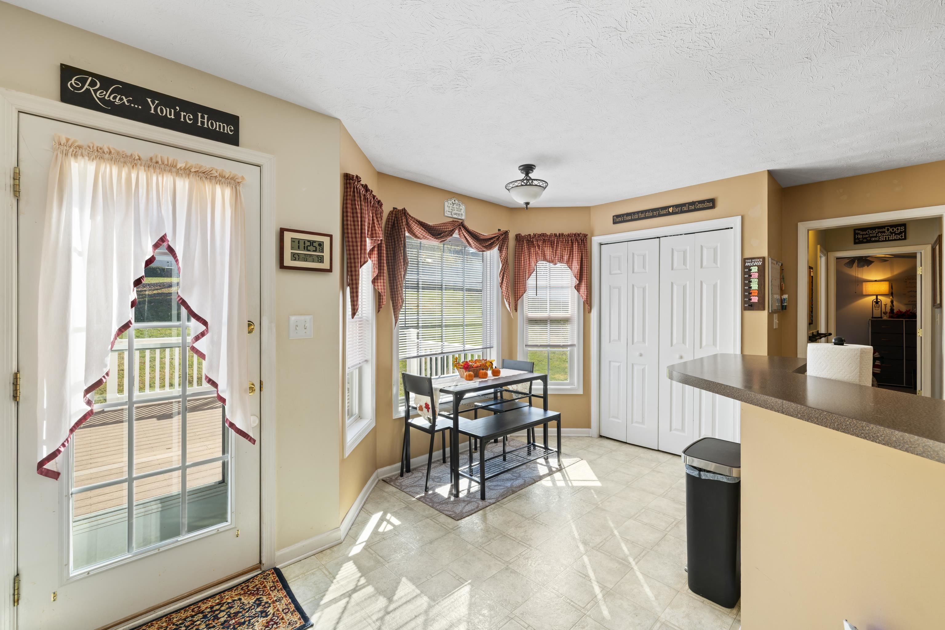 22 BEATRICE CT, FISHERSVILLE, Virginia 22939, 5 Bedrooms Bedrooms, ,3 BathroomsBathrooms,Residential,22 BEATRICE CT,670760 MLS # 670760 22 BEATRICE CT, FISHERSVILLE, Virginia 22939, 5 Bedrooms Bedrooms, ,3 BathroomsBathrooms,Residential,22 BEATRICE CT,670760 MLS # 670760