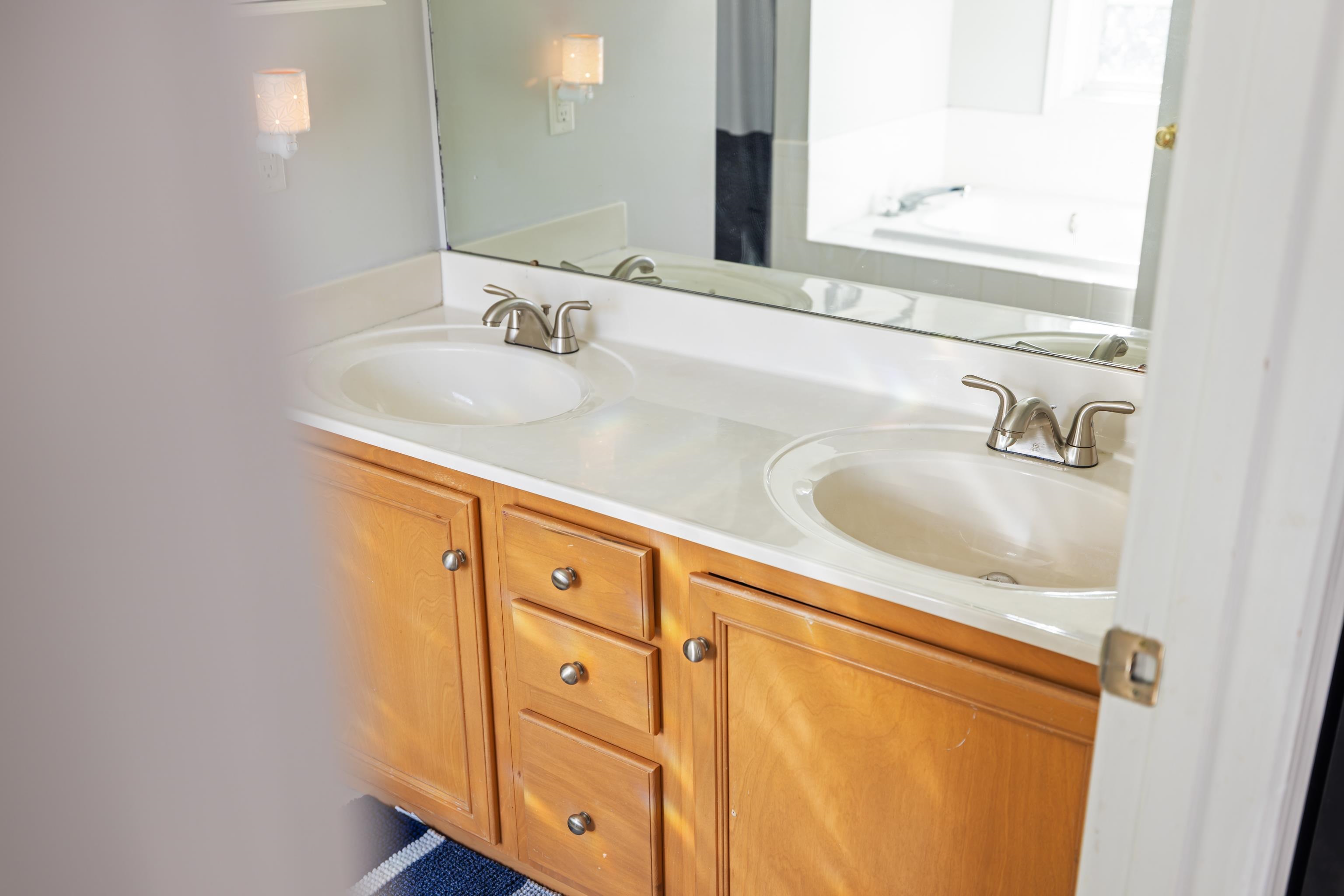 22 BEATRICE CT, FISHERSVILLE, Virginia 22939, 5 Bedrooms Bedrooms, ,3 BathroomsBathrooms,Residential,22 BEATRICE CT,670760 MLS # 670760 22 BEATRICE CT, FISHERSVILLE, Virginia 22939, 5 Bedrooms Bedrooms, ,3 BathroomsBathrooms,Residential,22 BEATRICE CT,670760 MLS # 670760