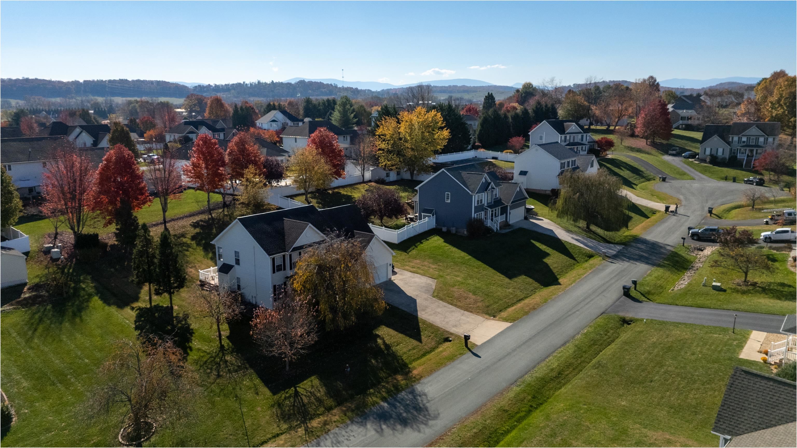 22 BEATRICE CT, FISHERSVILLE, Virginia 22939, 5 Bedrooms Bedrooms, ,3 BathroomsBathrooms,Residential,22 BEATRICE CT,670760 MLS # 670760 22 BEATRICE CT, FISHERSVILLE, Virginia 22939, 5 Bedrooms Bedrooms, ,3 BathroomsBathrooms,Residential,22 BEATRICE CT,670760 MLS # 670760