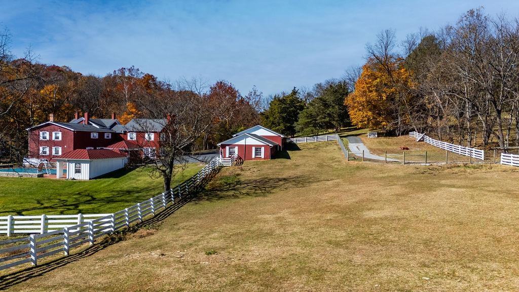 1004 E BEVERLEY ST, STAUNTON, Virginia 24401, 6 Bedrooms Bedrooms, ,5 BathroomsBathrooms,Residential,1004 E BEVERLEY ST,670775 MLS # 670775 1004 E BEVERLEY ST, STAUNTON, Virginia 24401, 6 Bedrooms Bedrooms, ,5 BathroomsBathrooms,Residential,1004 E BEVERLEY ST,670775 MLS # 670775