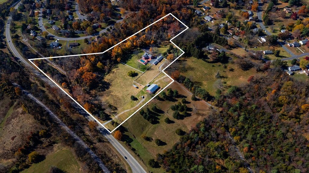 1004 E BEVERLEY ST, STAUNTON, Virginia 24401, 6 Bedrooms Bedrooms, ,5 BathroomsBathrooms,Residential,1004 E BEVERLEY ST,670775 MLS # 670775 1004 E BEVERLEY ST, STAUNTON, Virginia 24401, 6 Bedrooms Bedrooms, ,5 BathroomsBathrooms,Residential,1004 E BEVERLEY ST,670775 MLS # 670775