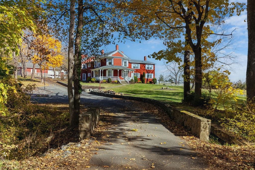 1004 E BEVERLEY ST, STAUNTON, Virginia 24401, 6 Bedrooms Bedrooms, ,5 BathroomsBathrooms,Residential,1004 E BEVERLEY ST,670775 MLS # 670775 1004 E BEVERLEY ST, STAUNTON, Virginia 24401, 6 Bedrooms Bedrooms, ,5 BathroomsBathrooms,Residential,1004 E BEVERLEY ST,670775 MLS # 670775