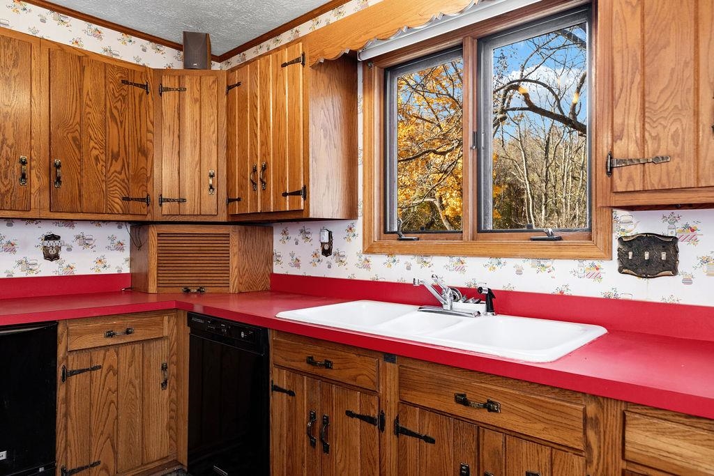 1004 E BEVERLEY ST, STAUNTON, Virginia 24401, 6 Bedrooms Bedrooms, ,5 BathroomsBathrooms,Residential,1004 E BEVERLEY ST,670775 MLS # 670775 1004 E BEVERLEY ST, STAUNTON, Virginia 24401, 6 Bedrooms Bedrooms, ,5 BathroomsBathrooms,Residential,1004 E BEVERLEY ST,670775 MLS # 670775