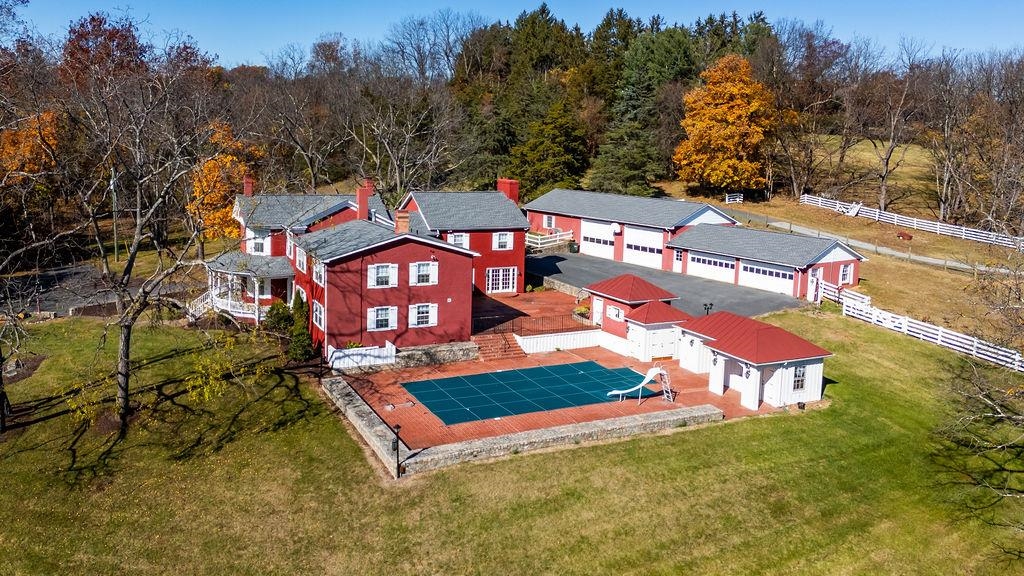 1004 E BEVERLEY ST, STAUNTON, Virginia 24401, 6 Bedrooms Bedrooms, ,5 BathroomsBathrooms,Residential,1004 E BEVERLEY ST,670775 MLS # 670775 1004 E BEVERLEY ST, STAUNTON, Virginia 24401, 6 Bedrooms Bedrooms, ,5 BathroomsBathrooms,Residential,1004 E BEVERLEY ST,670775 MLS # 670775