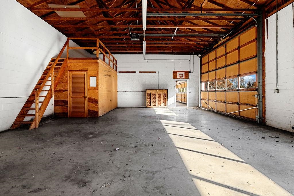 1004 E BEVERLEY ST, STAUNTON, Virginia 24401, 6 Bedrooms Bedrooms, ,5 BathroomsBathrooms,Residential,1004 E BEVERLEY ST,670775 MLS # 670775 1004 E BEVERLEY ST, STAUNTON, Virginia 24401, 6 Bedrooms Bedrooms, ,5 BathroomsBathrooms,Residential,1004 E BEVERLEY ST,670775 MLS # 670775