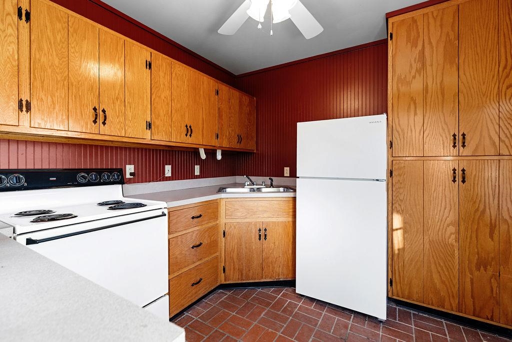 1004 E BEVERLEY ST, STAUNTON, Virginia 24401, 6 Bedrooms Bedrooms, ,5 BathroomsBathrooms,Residential,1004 E BEVERLEY ST,670775 MLS # 670775 1004 E BEVERLEY ST, STAUNTON, Virginia 24401, 6 Bedrooms Bedrooms, ,5 BathroomsBathrooms,Residential,1004 E BEVERLEY ST,670775 MLS # 670775