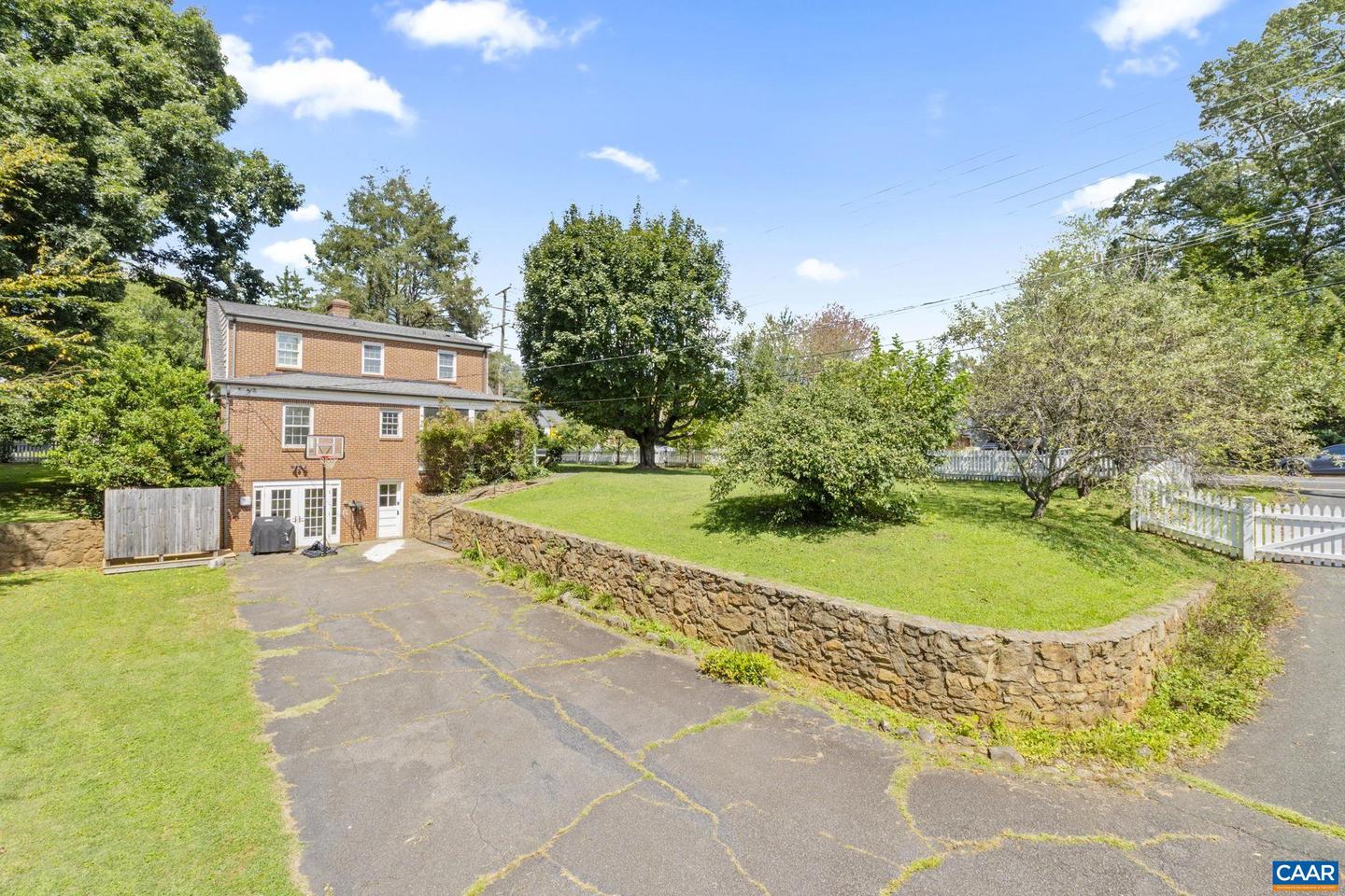 1500 RUGBY AVE, CHARLOTTESVILLE, Virginia 22903, 3 Bedrooms Bedrooms, ,2 BathroomsBathrooms,Residential,For sale,1500 RUGBY AVE,668391 MLS # 668391 1500 RUGBY AVE, CHARLOTTESVILLE, Virginia 22903, 3 Bedrooms Bedrooms, ,2 BathroomsBathrooms,Residential,For sale,1500 RUGBY AVE,668391 MLS # 668391