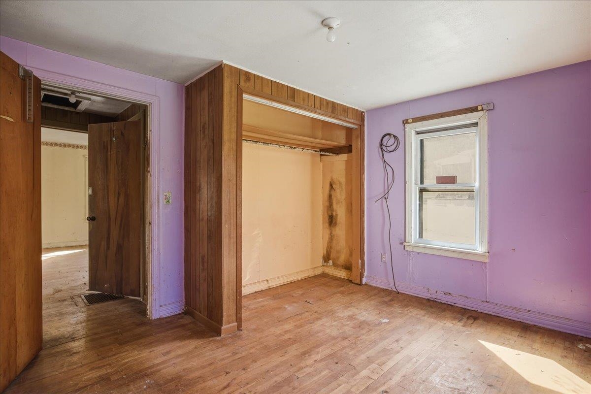 336 W RAILROAD AVE, CRAIGSVILLE, Virginia 24430, 2 Bedrooms Bedrooms, ,1 BathroomBathrooms,Residential,336 W RAILROAD AVE,670778 MLS # 670778