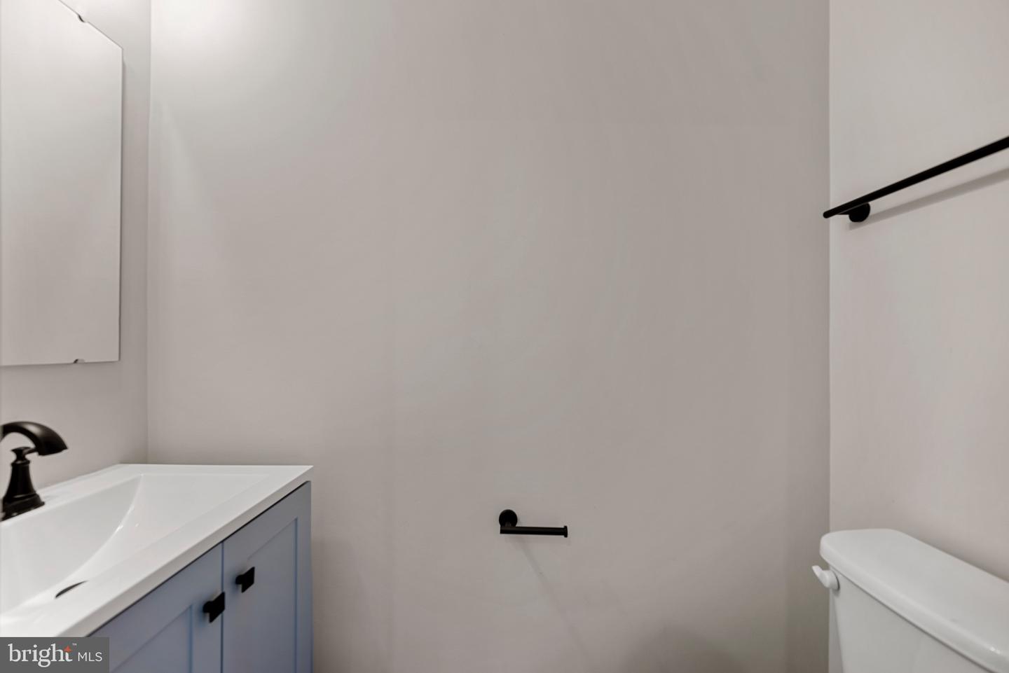 24563 POMMEL TER, STERLING, Virginia 20166, 3 Bedrooms Bedrooms, ,2 BathroomsBathrooms,Residential,For sale,24563 POMMEL TER,VALO2107024 MLS # VALO2107024