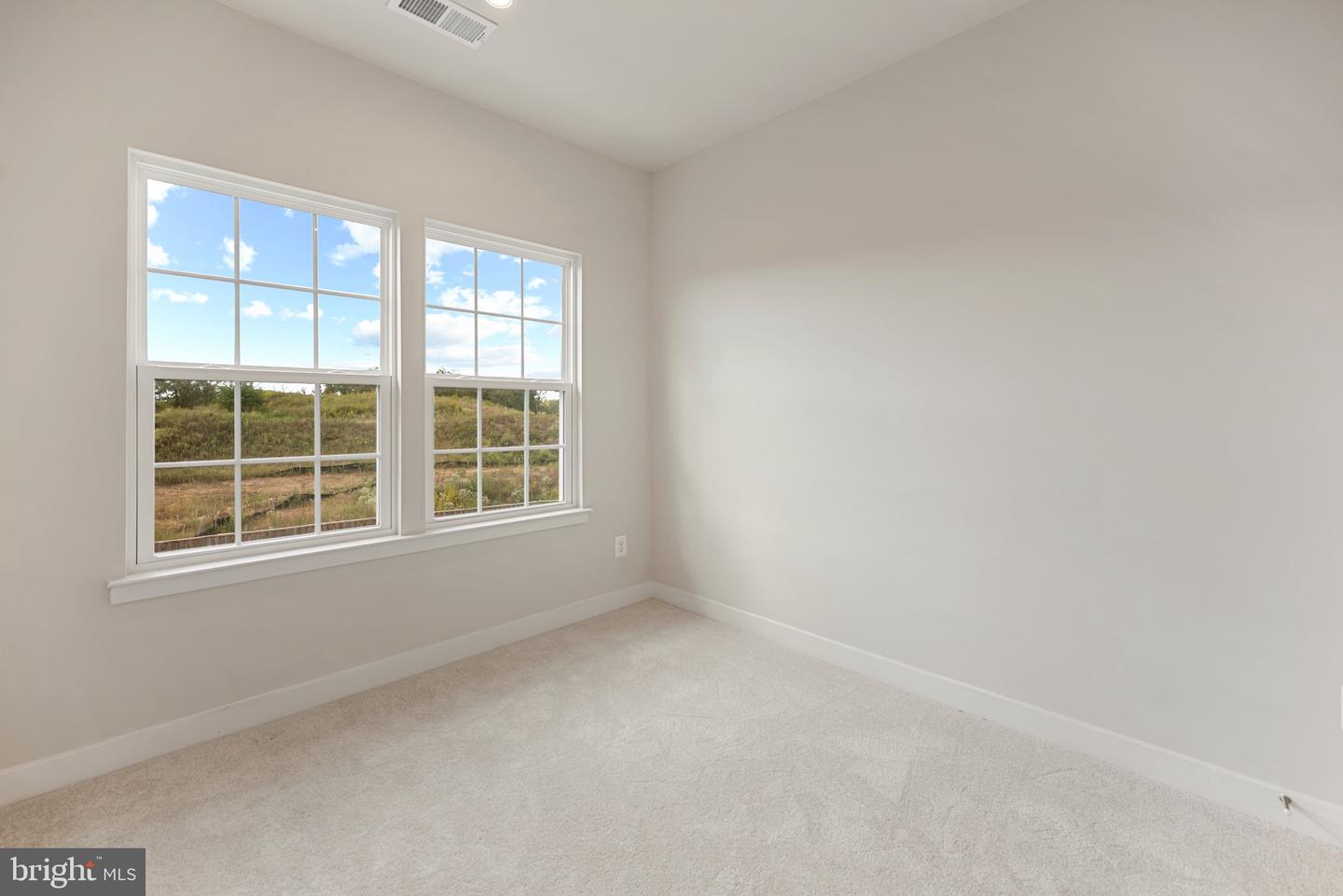 24563 POMMEL TER, STERLING, Virginia 20166, 3 Bedrooms Bedrooms, ,2 BathroomsBathrooms,Residential,For sale,24563 POMMEL TER,VALO2107024 MLS # VALO2107024