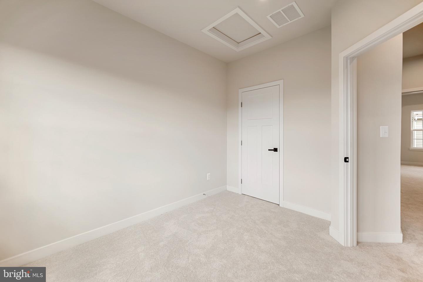 24563 POMMEL TER, STERLING, Virginia 20166, 3 Bedrooms Bedrooms, ,2 BathroomsBathrooms,Residential,For sale,24563 POMMEL TER,VALO2107024 MLS # VALO2107024