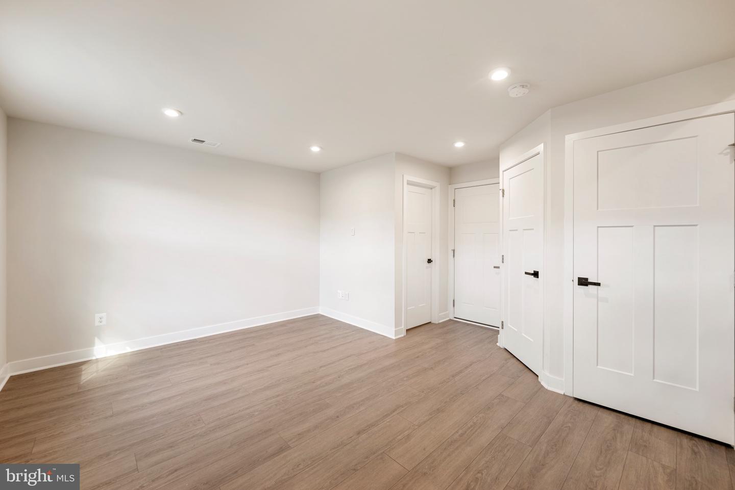 24563 POMMEL TER, STERLING, Virginia 20166, 3 Bedrooms Bedrooms, ,2 BathroomsBathrooms,Residential,For sale,24563 POMMEL TER,VALO2107024 MLS # VALO2107024