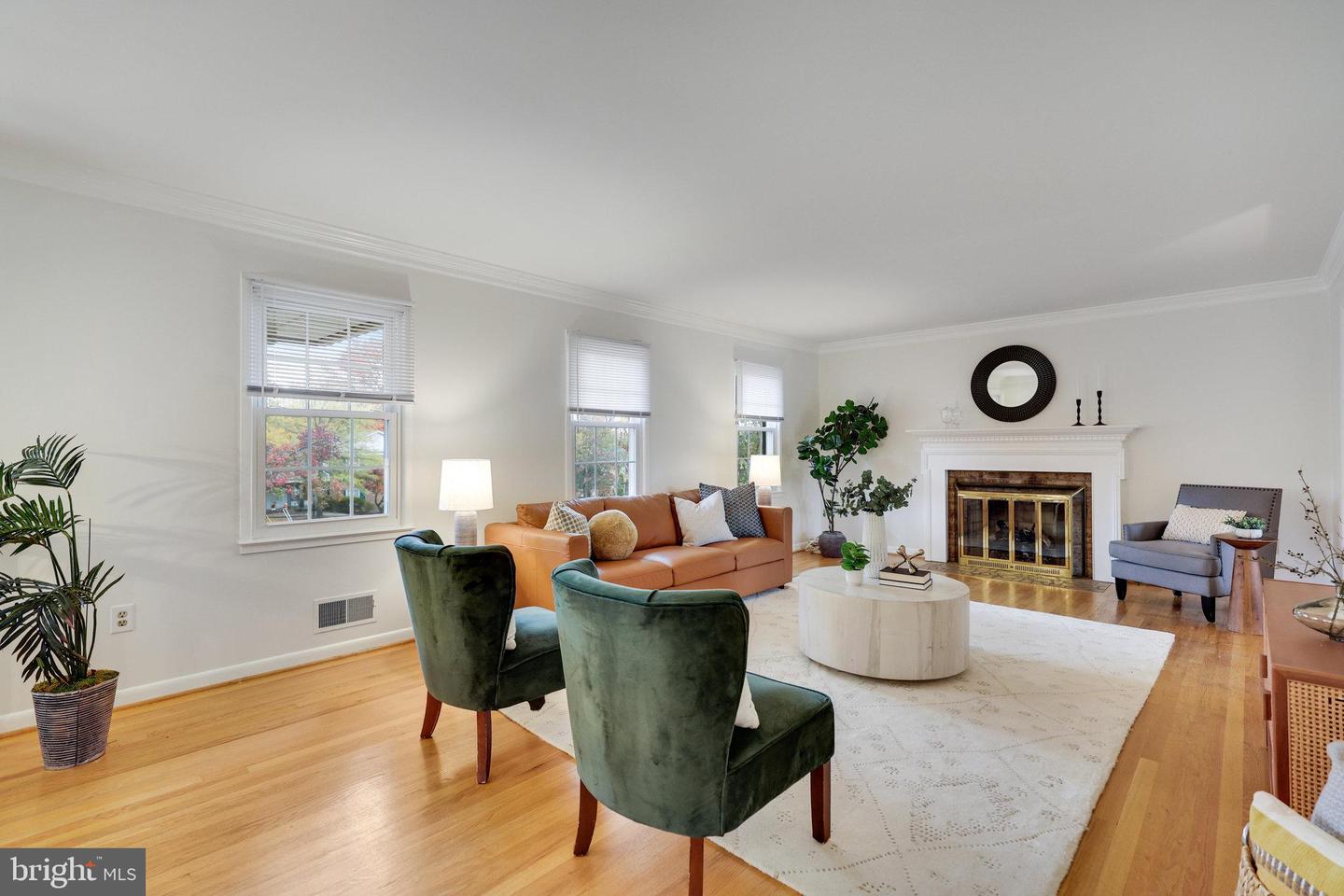 3610 OAKLAND DR, ALEXANDRIA, Virginia 22310, 4 Bedrooms Bedrooms, ,3 BathroomsBathrooms,Residential,For sale,3610 OAKLAND DR,VAFX2268284 MLS # VAFX2268284 3610 OAKLAND DR, ALEXANDRIA, Virginia 22310, 4 Bedrooms Bedrooms, ,3 BathroomsBathrooms,Residential,For sale,3610 OAKLAND DR,VAFX2268284 MLS # VAFX2268284