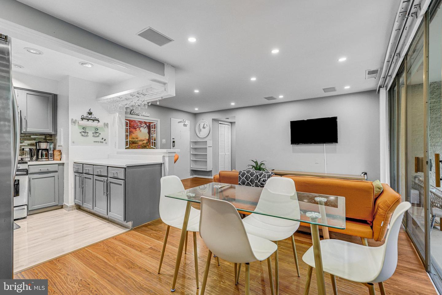 7753 PATRIOT DR #57, ANNANDALE, Virginia 22003, 1 Bedroom Bedrooms, ,1 BathroomBathrooms,Residential,For sale,7753 PATRIOT DR #57,VAFX2268340 MLS # VAFX2268340 7753 PATRIOT DR #57, ANNANDALE, Virginia 22003, 1 Bedroom Bedrooms, ,1 BathroomBathrooms,Residential,For sale,7753 PATRIOT DR #57,VAFX2268340 MLS # VAFX2268340