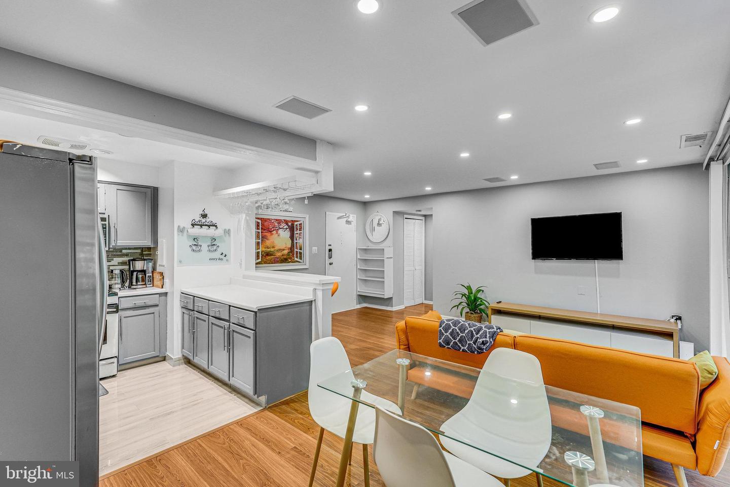 7753 PATRIOT DR #57, ANNANDALE, Virginia 22003, 1 Bedroom Bedrooms, ,1 BathroomBathrooms,Residential,For sale,7753 PATRIOT DR #57,VAFX2268340 MLS # VAFX2268340 7753 PATRIOT DR #57, ANNANDALE, Virginia 22003, 1 Bedroom Bedrooms, ,1 BathroomBathrooms,Residential,For sale,7753 PATRIOT DR #57,VAFX2268340 MLS # VAFX2268340