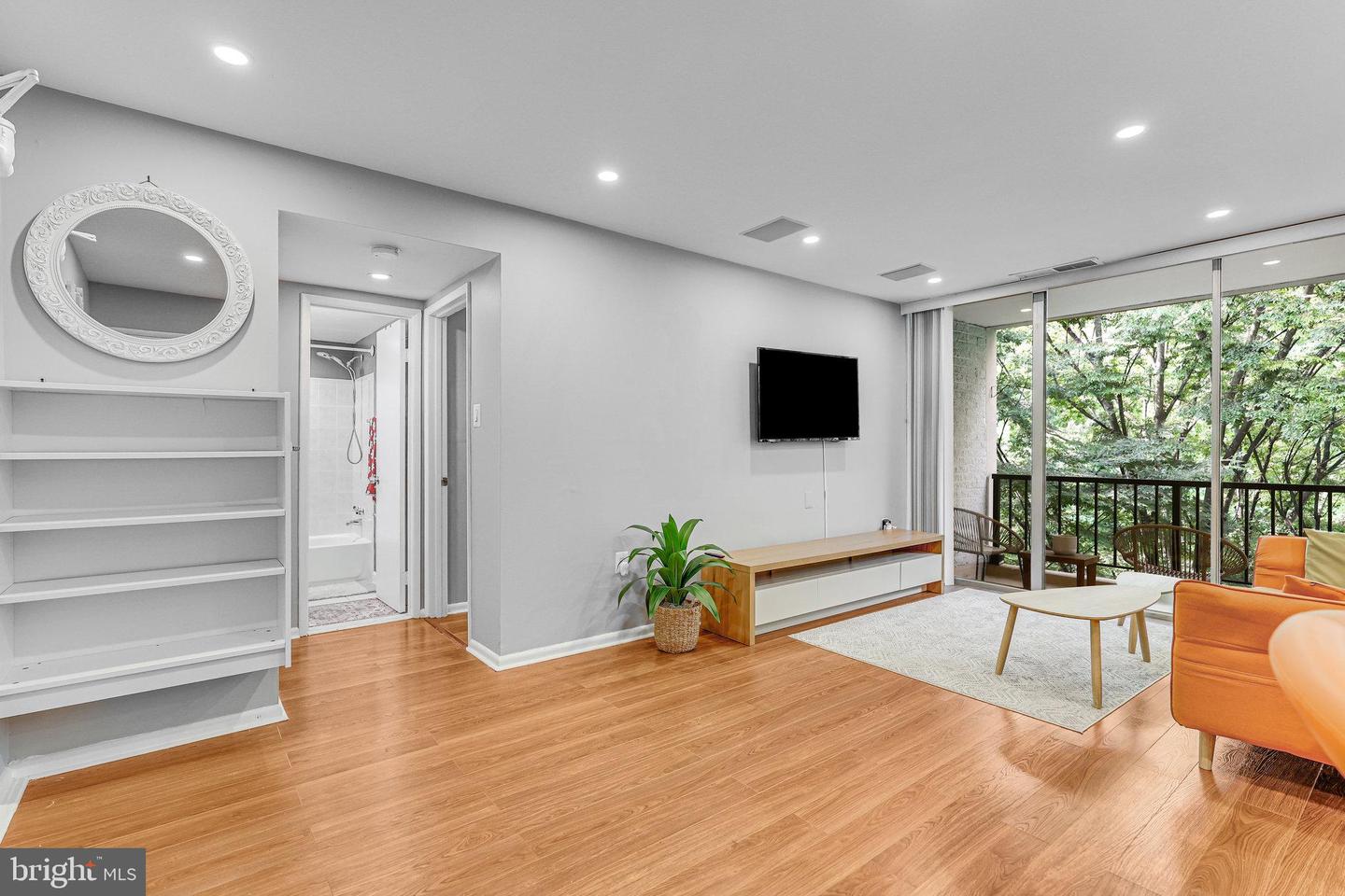 7753 PATRIOT DR #57, ANNANDALE, Virginia 22003, 1 Bedroom Bedrooms, ,1 BathroomBathrooms,Residential,For sale,7753 PATRIOT DR #57,VAFX2268340 MLS # VAFX2268340 7753 PATRIOT DR #57, ANNANDALE, Virginia 22003, 1 Bedroom Bedrooms, ,1 BathroomBathrooms,Residential,For sale,7753 PATRIOT DR #57,VAFX2268340 MLS # VAFX2268340