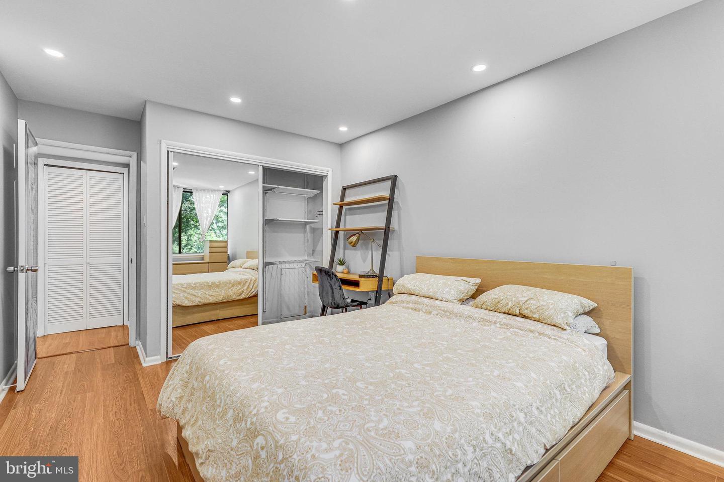 7753 PATRIOT DR #57, ANNANDALE, Virginia 22003, 1 Bedroom Bedrooms, ,1 BathroomBathrooms,Residential,For sale,7753 PATRIOT DR #57,VAFX2268340 MLS # VAFX2268340 7753 PATRIOT DR #57, ANNANDALE, Virginia 22003, 1 Bedroom Bedrooms, ,1 BathroomBathrooms,Residential,For sale,7753 PATRIOT DR #57,VAFX2268340 MLS # VAFX2268340