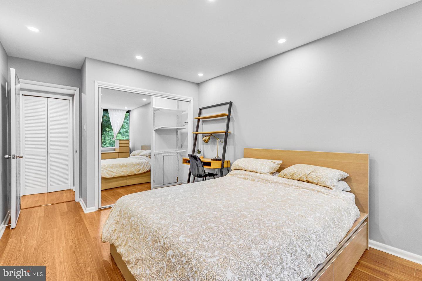 7753 PATRIOT DR #57, ANNANDALE, Virginia 22003, 1 Bedroom Bedrooms, ,1 BathroomBathrooms,Residential,For sale,7753 PATRIOT DR #57,VAFX2268340 MLS # VAFX2268340 7753 PATRIOT DR #57, ANNANDALE, Virginia 22003, 1 Bedroom Bedrooms, ,1 BathroomBathrooms,Residential,For sale,7753 PATRIOT DR #57,VAFX2268340 MLS # VAFX2268340