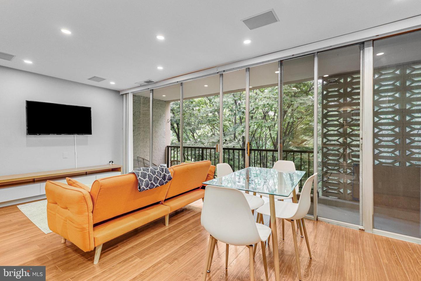 7753 PATRIOT DR #57, ANNANDALE, Virginia 22003, 1 Bedroom Bedrooms, ,1 BathroomBathrooms,Residential,For sale,7753 PATRIOT DR #57,VAFX2268340 MLS # VAFX2268340 7753 PATRIOT DR #57, ANNANDALE, Virginia 22003, 1 Bedroom Bedrooms, ,1 BathroomBathrooms,Residential,For sale,7753 PATRIOT DR #57,VAFX2268340 MLS # VAFX2268340