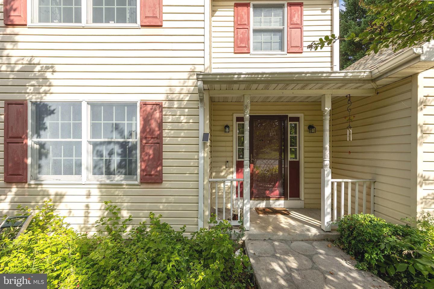 1422 CANTERBURY RD, FRONT ROYAL, Virginia 22630, 3 Bedrooms Bedrooms, ,2 BathroomsBathrooms,Residential,For sale,1422 CANTERBURY RD,VAWR2012394 MLS # VAWR2012394 1422 CANTERBURY RD, FRONT ROYAL, Virginia 22630, 3 Bedrooms Bedrooms, ,2 BathroomsBathrooms,Residential,For sale,1422 CANTERBURY RD,VAWR2012394 MLS # VAWR2012394