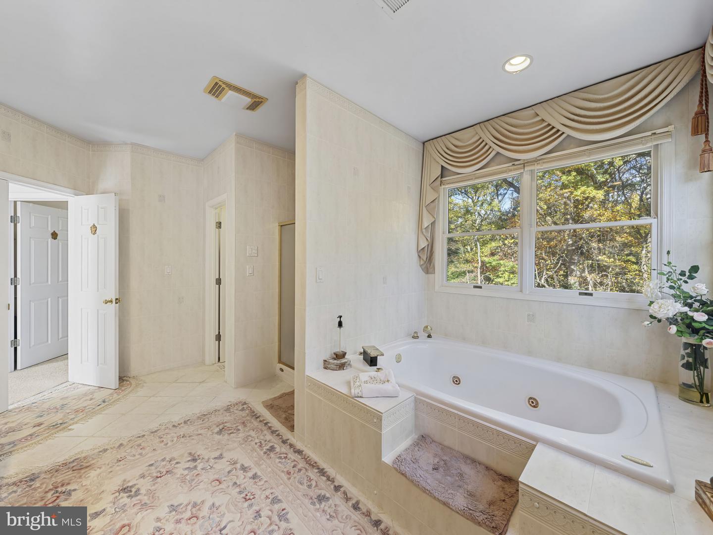 10900 SUNSET HILLS RD, RESTON, Virginia 20190, 6 Bedrooms Bedrooms, ,5 BathroomsBathrooms,Residential,For sale,10900 SUNSET HILLS RD,VAFX2270082 MLS # VAFX2270082 10900 SUNSET HILLS RD, RESTON, Virginia 20190, 6 Bedrooms Bedrooms, ,5 BathroomsBathrooms,Residential,For sale,10900 SUNSET HILLS RD,VAFX2270082 MLS # VAFX2270082