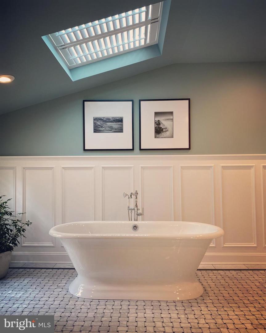 9217 JEFFERY RD, GREAT FALLS, Virginia 22066, 5 Bedrooms Bedrooms, ,4 BathroomsBathrooms,Residential,For sale,9217 JEFFERY RD,VAFX2269912 MLS # VAFX2269912 9217 JEFFERY RD, GREAT FALLS, Virginia 22066, 5 Bedrooms Bedrooms, ,4 BathroomsBathrooms,Residential,For sale,9217 JEFFERY RD,VAFX2269912 MLS # VAFX2269912