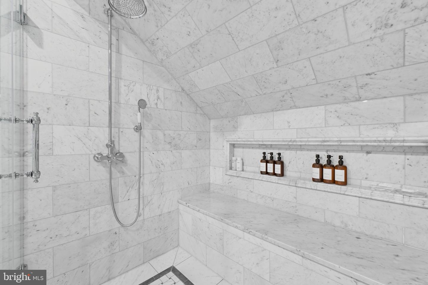 9217 JEFFERY RD, GREAT FALLS, Virginia 22066, 5 Bedrooms Bedrooms, ,4 BathroomsBathrooms,Residential,For sale,9217 JEFFERY RD,VAFX2269912 MLS # VAFX2269912 9217 JEFFERY RD, GREAT FALLS, Virginia 22066, 5 Bedrooms Bedrooms, ,4 BathroomsBathrooms,Residential,For sale,9217 JEFFERY RD,VAFX2269912 MLS # VAFX2269912