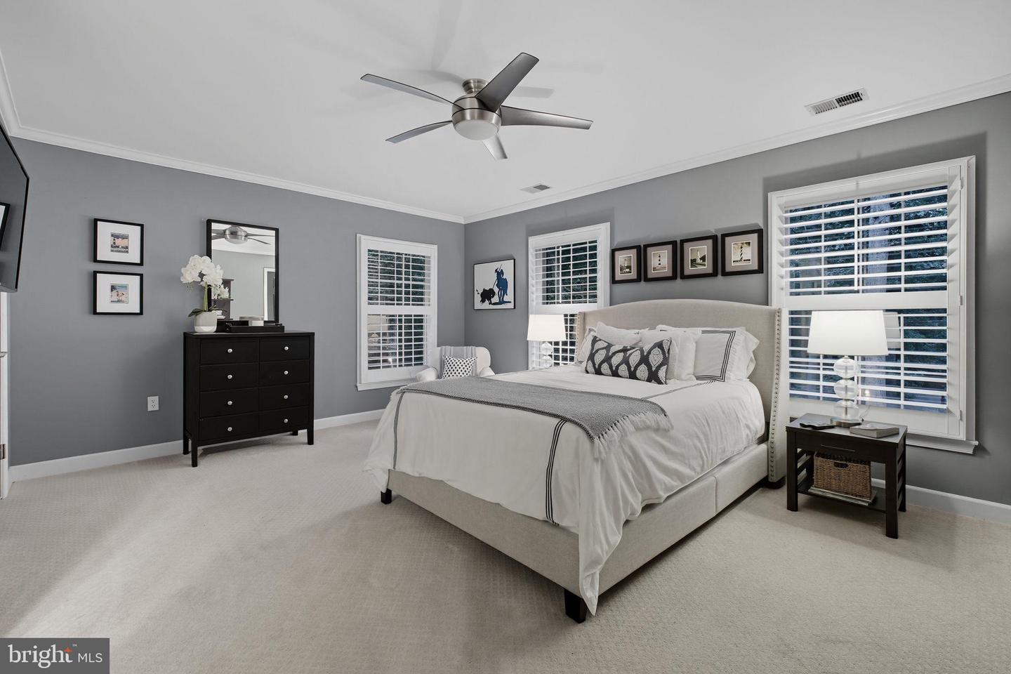 9217 JEFFERY RD, GREAT FALLS, Virginia 22066, 5 Bedrooms Bedrooms, ,4 BathroomsBathrooms,Residential,For sale,9217 JEFFERY RD,VAFX2269912 MLS # VAFX2269912 9217 JEFFERY RD, GREAT FALLS, Virginia 22066, 5 Bedrooms Bedrooms, ,4 BathroomsBathrooms,Residential,For sale,9217 JEFFERY RD,VAFX2269912 MLS # VAFX2269912