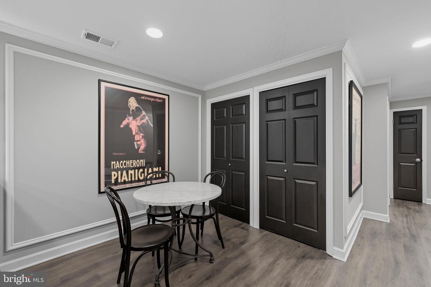 9217 JEFFERY RD, GREAT FALLS, Virginia 22066, 5 Bedrooms Bedrooms, ,4 BathroomsBathrooms,Residential,For sale,9217 JEFFERY RD,VAFX2269912 MLS # VAFX2269912 9217 JEFFERY RD, GREAT FALLS, Virginia 22066, 5 Bedrooms Bedrooms, ,4 BathroomsBathrooms,Residential,For sale,9217 JEFFERY RD,VAFX2269912 MLS # VAFX2269912