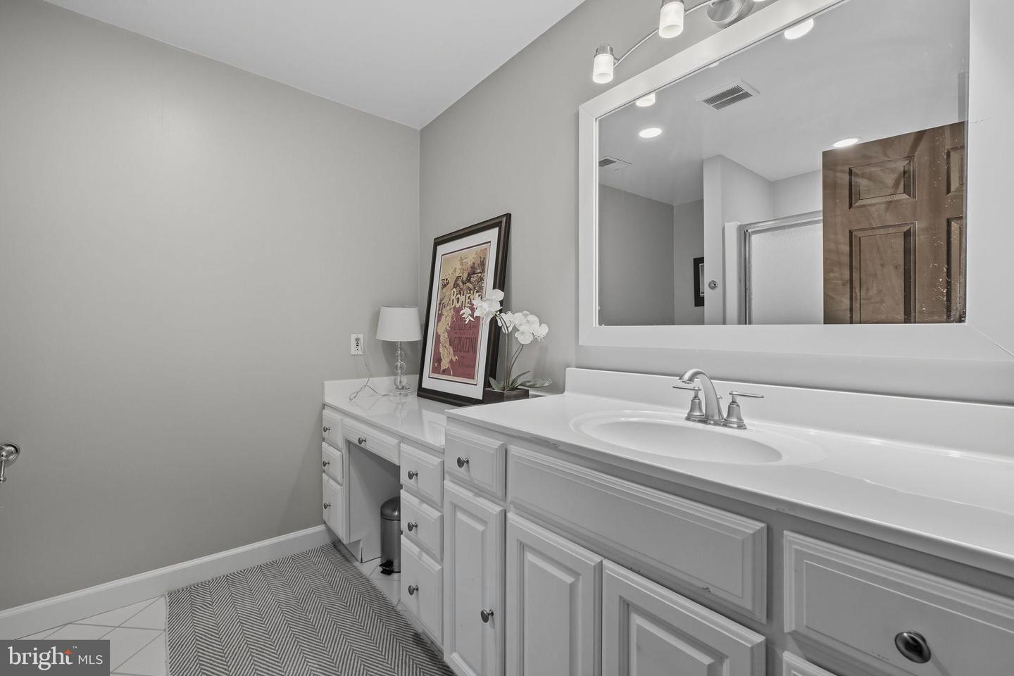 9217 JEFFERY RD, GREAT FALLS, Virginia 22066, 5 Bedrooms Bedrooms, ,4 BathroomsBathrooms,Residential,For sale,9217 JEFFERY RD,VAFX2269912 MLS # VAFX2269912 9217 JEFFERY RD, GREAT FALLS, Virginia 22066, 5 Bedrooms Bedrooms, ,4 BathroomsBathrooms,Residential,For sale,9217 JEFFERY RD,VAFX2269912 MLS # VAFX2269912