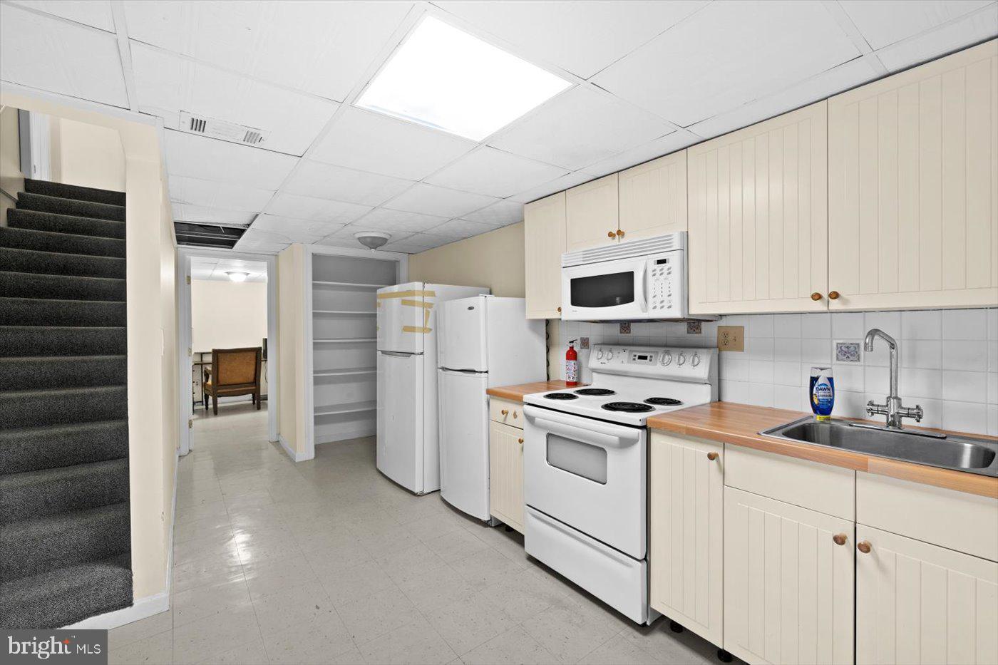 2161 AQUIA DR, STAFFORD, Virginia 22554, 4 Bedrooms Bedrooms, ,3 BathroomsBathrooms,Residential,For sale,2161 AQUIA DR,VAST2043278 MLS # VAST2043278 2161 AQUIA DR, STAFFORD, Virginia 22554, 4 Bedrooms Bedrooms, ,3 BathroomsBathrooms,Residential,For sale,2161 AQUIA DR,VAST2043278 MLS # VAST2043278