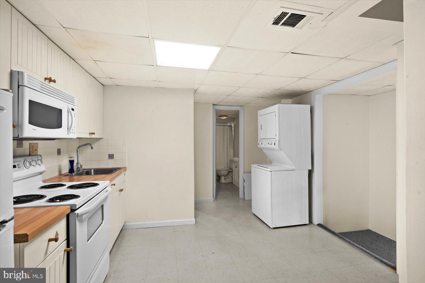 2161 AQUIA DR, STAFFORD, Virginia 22554, 4 Bedrooms Bedrooms, ,3 BathroomsBathrooms,Residential,For sale,2161 AQUIA DR,VAST2043278 MLS # VAST2043278 2161 AQUIA DR, STAFFORD, Virginia 22554, 4 Bedrooms Bedrooms, ,3 BathroomsBathrooms,Residential,For sale,2161 AQUIA DR,VAST2043278 MLS # VAST2043278