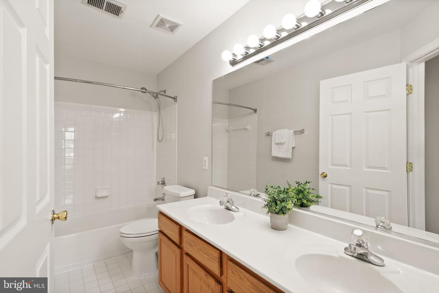 706 INVERMERE DR NE, LEESBURG, Virginia 20176, 5 Bedrooms Bedrooms, ,4 BathroomsBathrooms,Residential,For sale,706 INVERMERE DR NE,VALO2108270 MLS # VALO2108270 706 INVERMERE DR NE, LEESBURG, Virginia 20176, 5 Bedrooms Bedrooms, ,4 BathroomsBathrooms,Residential,For sale,706 INVERMERE DR NE,VALO2108270 MLS # VALO2108270