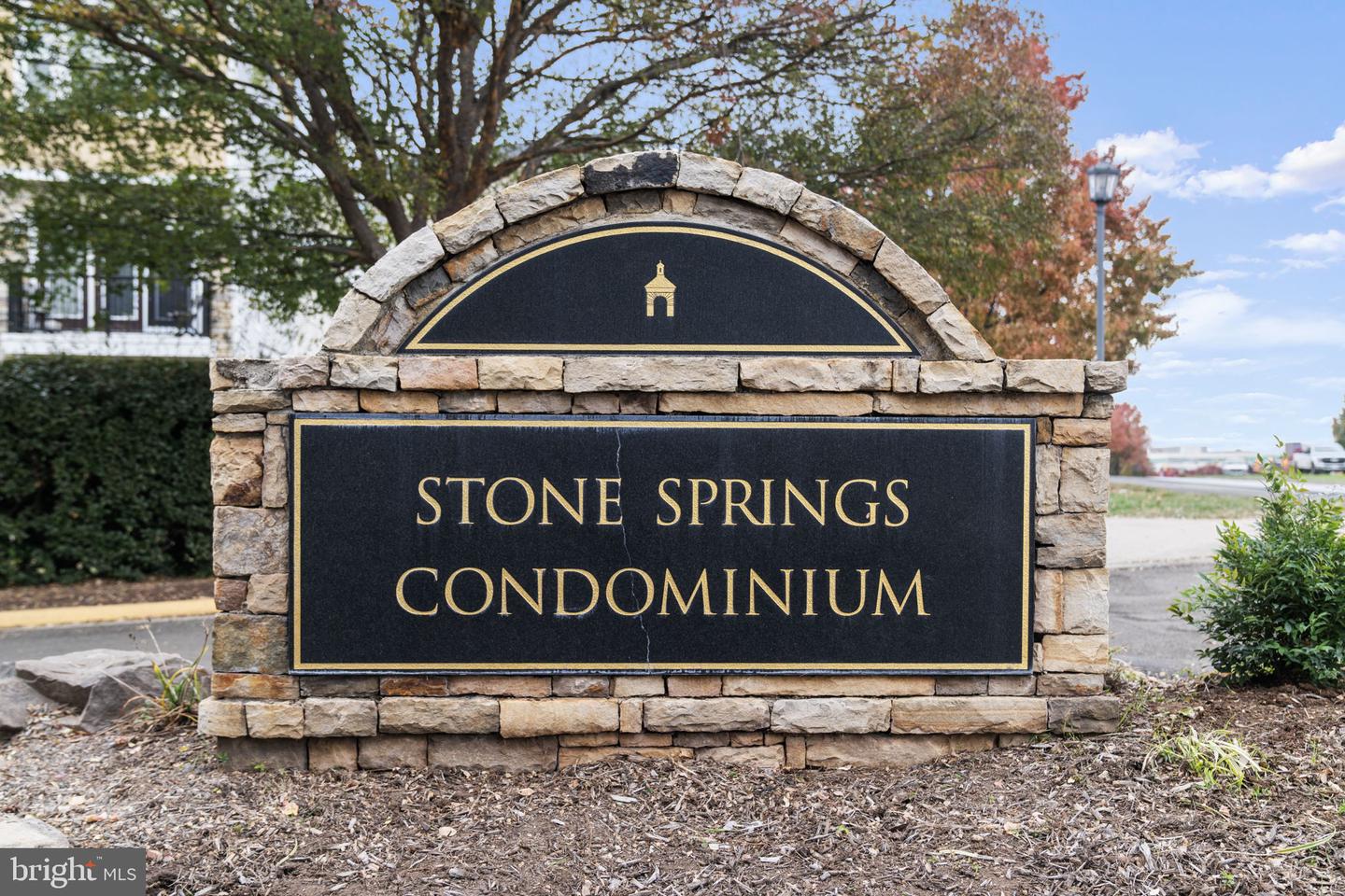 24666 BUTTONBUSH TER, ALDIE, Virginia 20105, 2 Bedrooms Bedrooms, ,2 BathroomsBathrooms,Residential,For sale,24666 BUTTONBUSH TER,VALO2108550 MLS # VALO2108550 24666 BUTTONBUSH TER, ALDIE, Virginia 20105, 2 Bedrooms Bedrooms, ,2 BathroomsBathrooms,Residential,For sale,24666 BUTTONBUSH TER,VALO2108550 MLS # VALO2108550