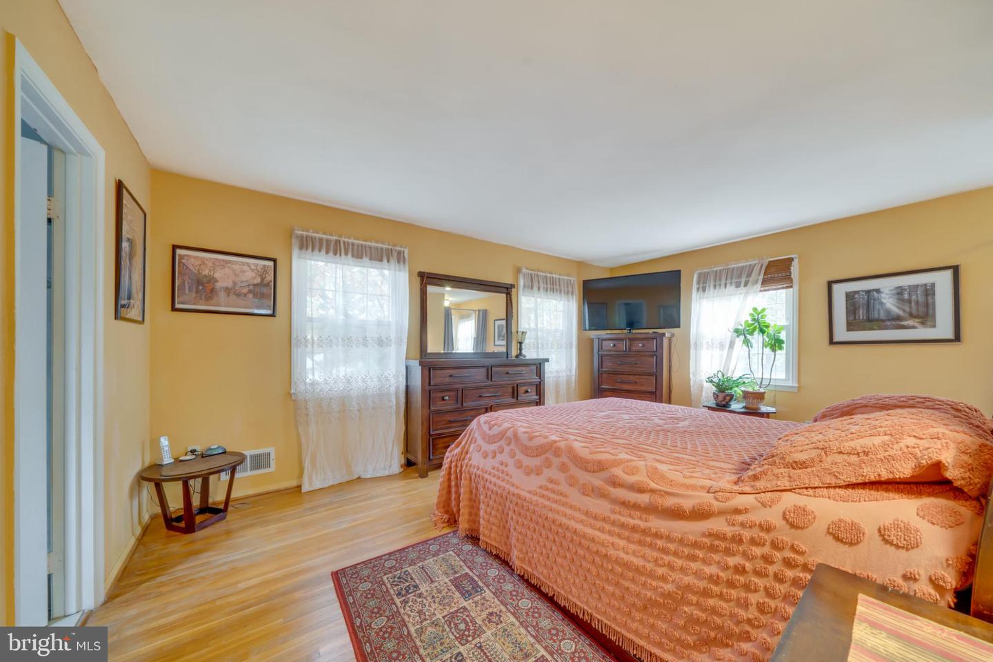 10102 ROSLYN CT, MANASSAS, Virginia 20109, 3 Bedrooms Bedrooms, 12 Rooms Rooms,2 BathroomsBathrooms,Residential,For sale,10102 ROSLYN CT,VAPW2105502 MLS # VAPW2105502 10102 ROSLYN CT, MANASSAS, Virginia 20109, 3 Bedrooms Bedrooms, 12 Rooms Rooms,2 BathroomsBathrooms,Residential,For sale,10102 ROSLYN CT,VAPW2105502 MLS # VAPW2105502