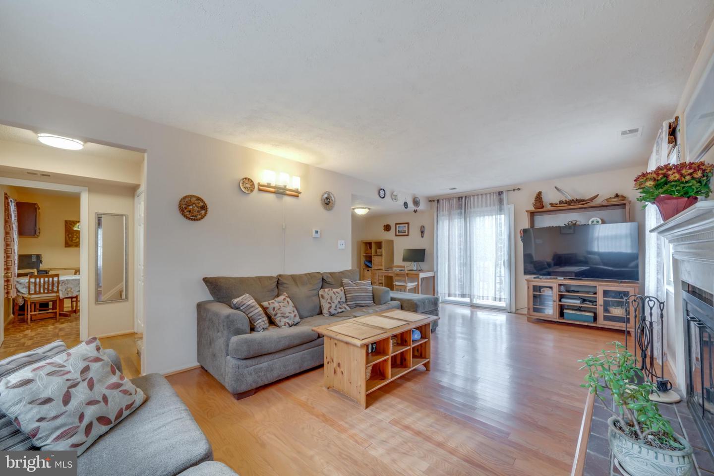 10102 ROSLYN CT, MANASSAS, Virginia 20109, 3 Bedrooms Bedrooms, 12 Rooms Rooms,2 BathroomsBathrooms,Residential,For sale,10102 ROSLYN CT,VAPW2105502 MLS # VAPW2105502 10102 ROSLYN CT, MANASSAS, Virginia 20109, 3 Bedrooms Bedrooms, 12 Rooms Rooms,2 BathroomsBathrooms,Residential,For sale,10102 ROSLYN CT,VAPW2105502 MLS # VAPW2105502