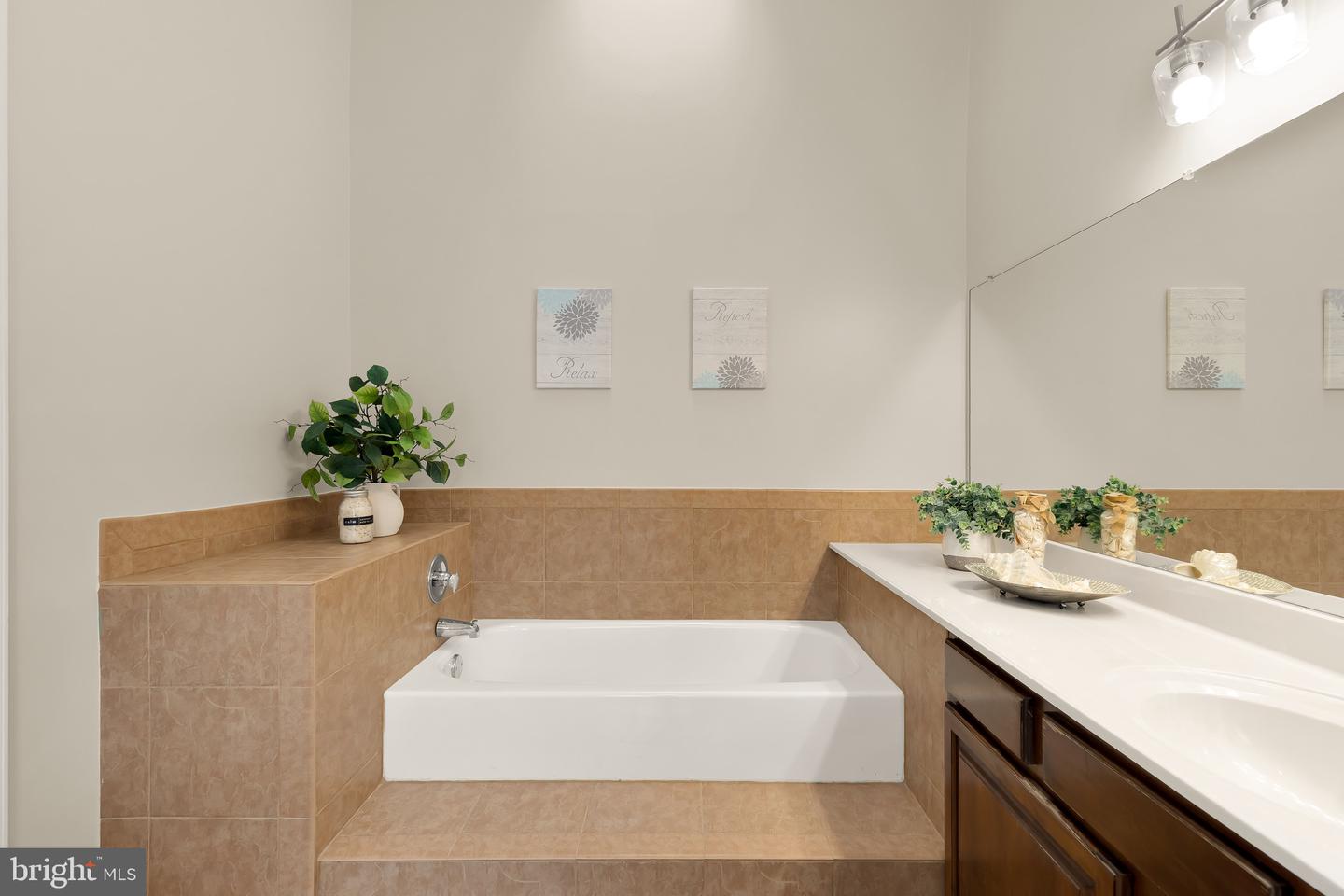 4008 NICHOLAS CT, FAIRFAX, Virginia 22033, 3 Bedrooms Bedrooms, ,2 BathroomsBathrooms,Residential,For sale,4008 NICHOLAS CT,VAFX2273888 MLS # VAFX2273888 4008 NICHOLAS CT, FAIRFAX, Virginia 22033, 3 Bedrooms Bedrooms, ,2 BathroomsBathrooms,Residential,For sale,4008 NICHOLAS CT,VAFX2273888 MLS # VAFX2273888