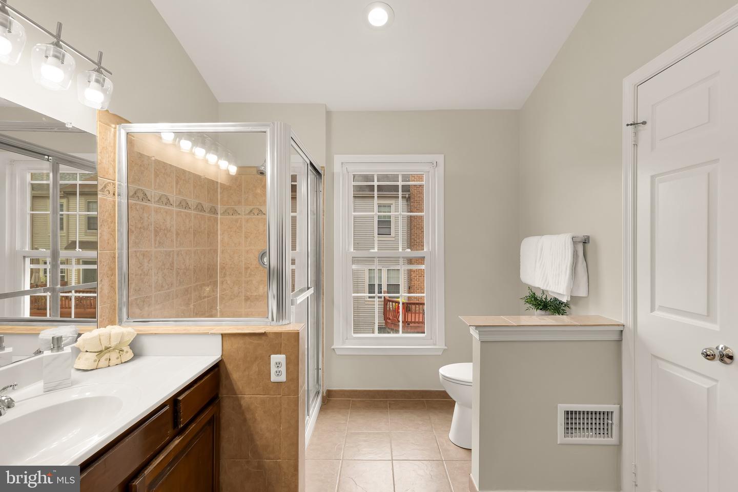 4008 NICHOLAS CT, FAIRFAX, Virginia 22033, 3 Bedrooms Bedrooms, ,2 BathroomsBathrooms,Residential,For sale,4008 NICHOLAS CT,VAFX2273888 MLS # VAFX2273888 4008 NICHOLAS CT, FAIRFAX, Virginia 22033, 3 Bedrooms Bedrooms, ,2 BathroomsBathrooms,Residential,For sale,4008 NICHOLAS CT,VAFX2273888 MLS # VAFX2273888