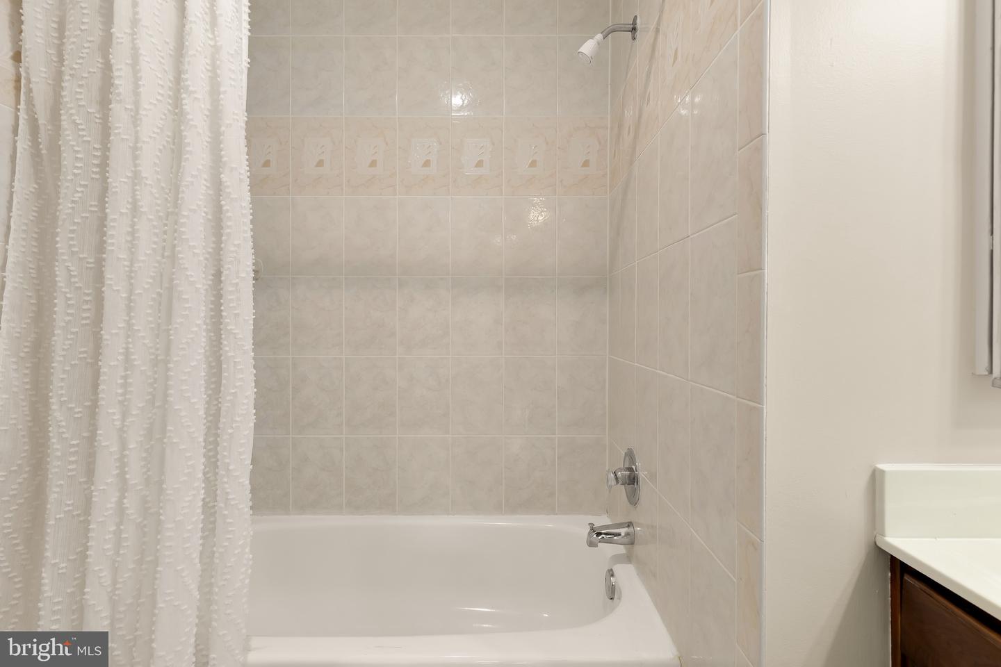 4008 NICHOLAS CT, FAIRFAX, Virginia 22033, 3 Bedrooms Bedrooms, ,2 BathroomsBathrooms,Residential,For sale,4008 NICHOLAS CT,VAFX2273888 MLS # VAFX2273888 4008 NICHOLAS CT, FAIRFAX, Virginia 22033, 3 Bedrooms Bedrooms, ,2 BathroomsBathrooms,Residential,For sale,4008 NICHOLAS CT,VAFX2273888 MLS # VAFX2273888