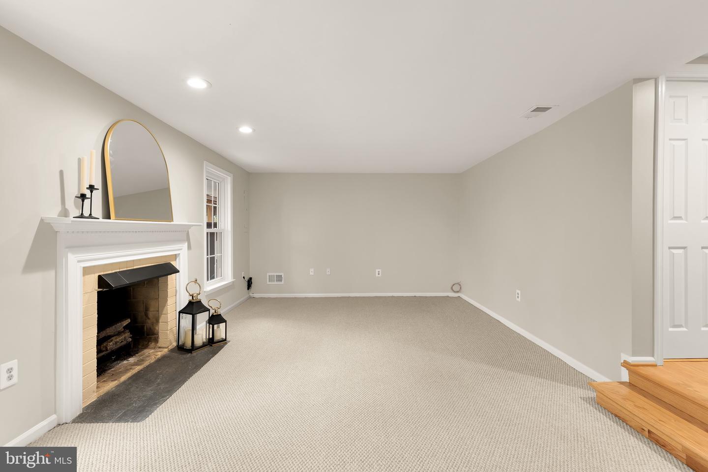 4008 NICHOLAS CT, FAIRFAX, Virginia 22033, 3 Bedrooms Bedrooms, ,2 BathroomsBathrooms,Residential,For sale,4008 NICHOLAS CT,VAFX2273888 MLS # VAFX2273888 4008 NICHOLAS CT, FAIRFAX, Virginia 22033, 3 Bedrooms Bedrooms, ,2 BathroomsBathrooms,Residential,For sale,4008 NICHOLAS CT,VAFX2273888 MLS # VAFX2273888