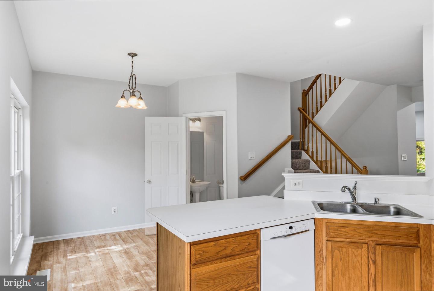 12098 ANTLER CT, FAIRFAX, Virginia 22030, 3 Bedrooms Bedrooms, ,2 BathroomsBathrooms,Residential,For sale,12098 ANTLER CT,VAFX2274040 MLS # VAFX2274040 12098 ANTLER CT, FAIRFAX, Virginia 22030, 3 Bedrooms Bedrooms, ,2 BathroomsBathrooms,Residential,For sale,12098 ANTLER CT,VAFX2274040 MLS # VAFX2274040