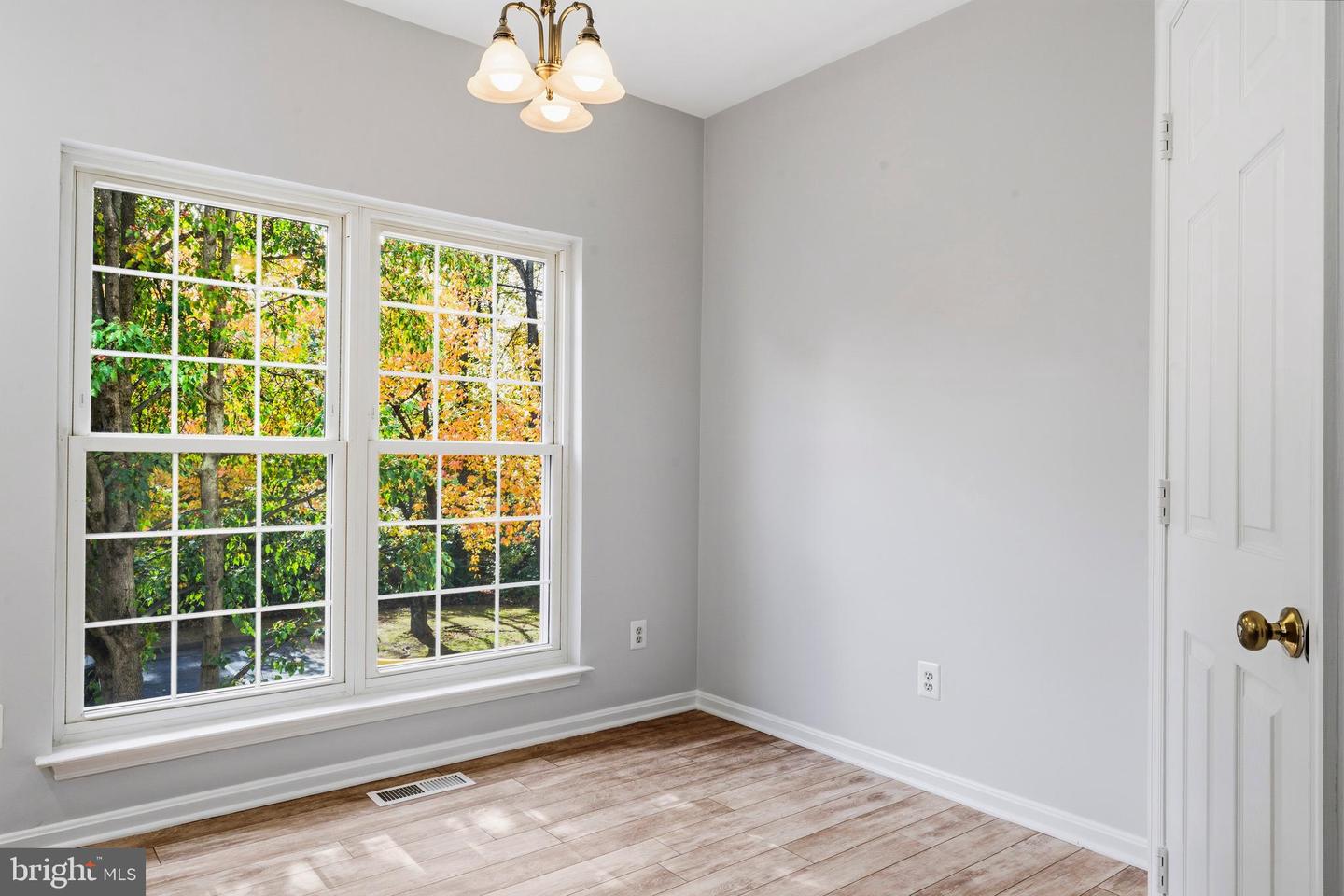 12098 ANTLER CT, FAIRFAX, Virginia 22030, 3 Bedrooms Bedrooms, ,2 BathroomsBathrooms,Residential,For sale,12098 ANTLER CT,VAFX2274040 MLS # VAFX2274040 12098 ANTLER CT, FAIRFAX, Virginia 22030, 3 Bedrooms Bedrooms, ,2 BathroomsBathrooms,Residential,For sale,12098 ANTLER CT,VAFX2274040 MLS # VAFX2274040