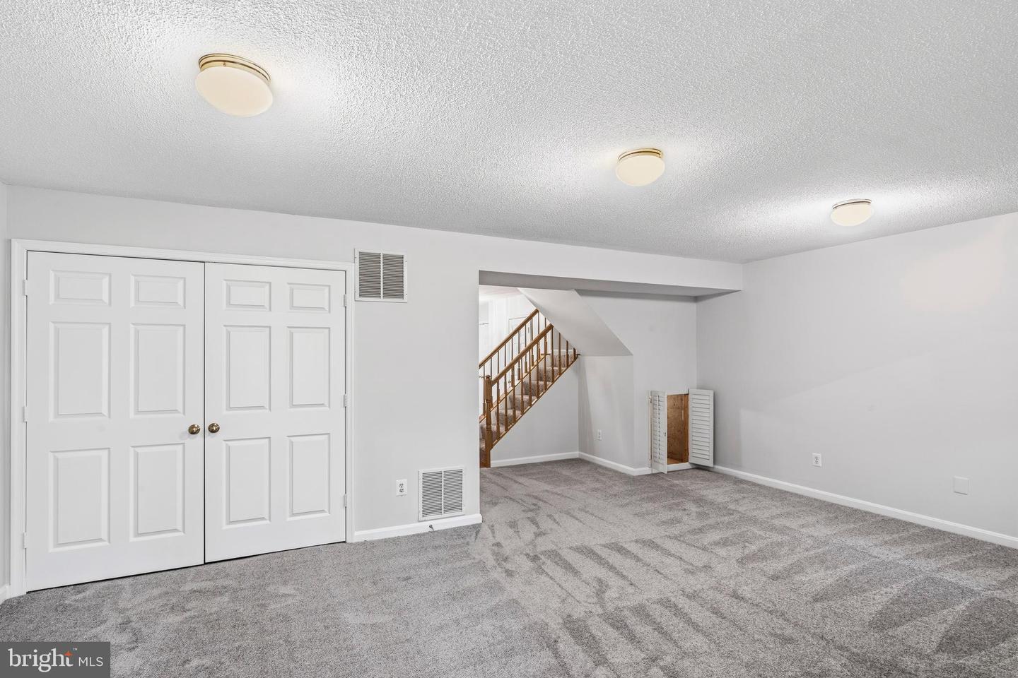 12098 ANTLER CT, FAIRFAX, Virginia 22030, 3 Bedrooms Bedrooms, ,2 BathroomsBathrooms,Residential,For sale,12098 ANTLER CT,VAFX2274040 MLS # VAFX2274040 12098 ANTLER CT, FAIRFAX, Virginia 22030, 3 Bedrooms Bedrooms, ,2 BathroomsBathrooms,Residential,For sale,12098 ANTLER CT,VAFX2274040 MLS # VAFX2274040